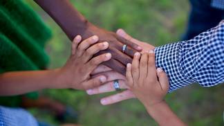 maos-unidas-familia maos-unidas-familia