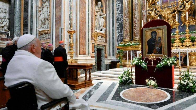 O lugar já está pronto': Papa revela planos para seu funeral fora