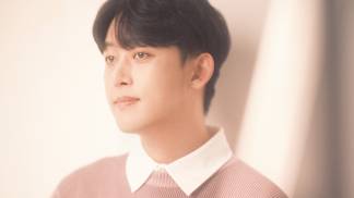 Junho Profile 08