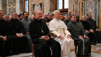 Papa Leão e Franciscanos 01