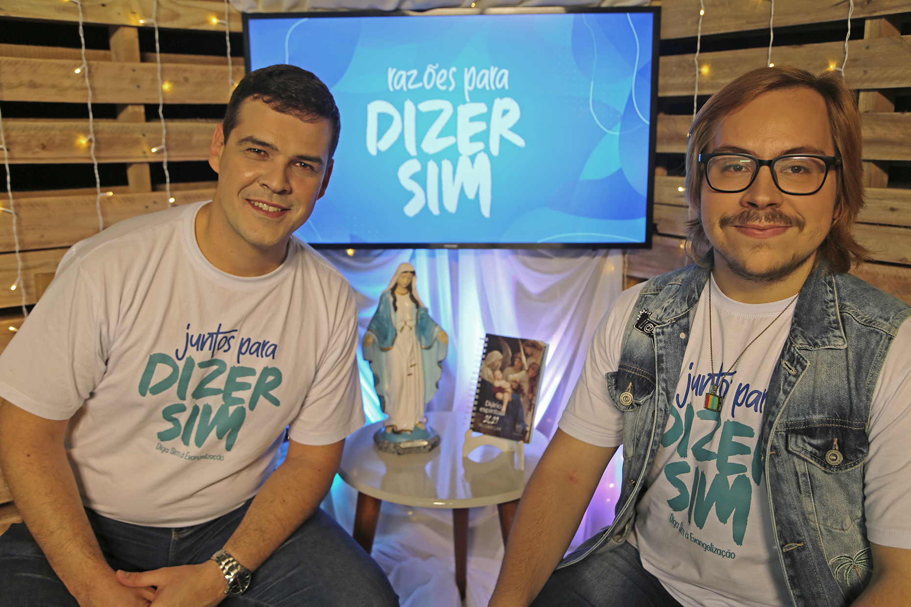 Marisa Vieira, Jorge Lorente, Guilherme Bravo e Gabriel Queiroz no programa