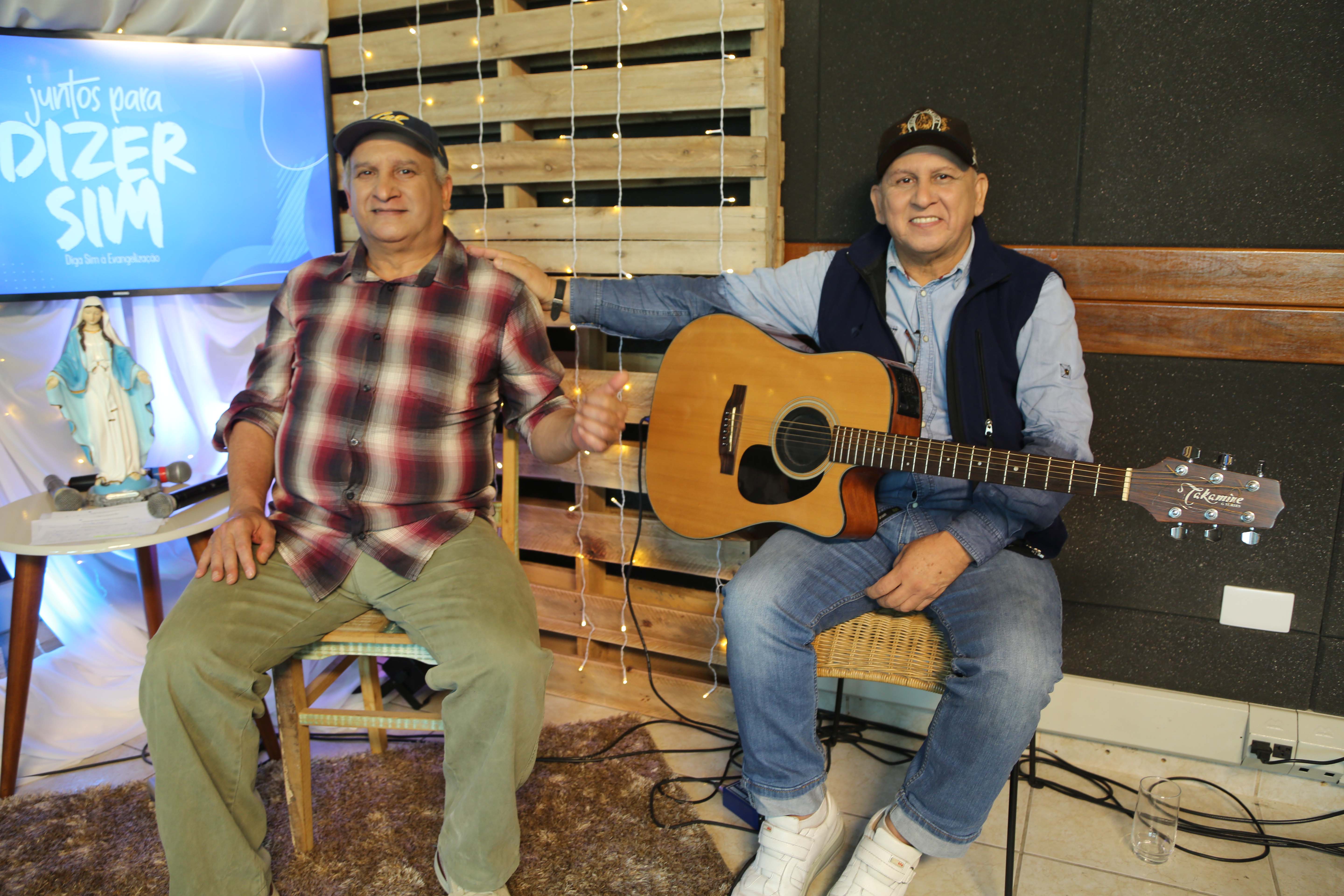 Dupla Toninho e Jonas no programa